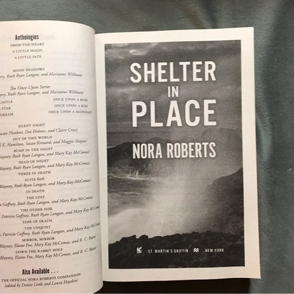 Nora Roberts Novels (Summer Cove & Shelter in Place) - Picture 9 of 11